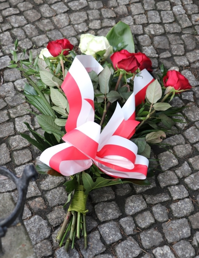 Rocznica wyzwolenia Szamotuł. Złożenie kwiatów. Rocznica wyzwolenia Szamotuł. Złożenie kwiatów.