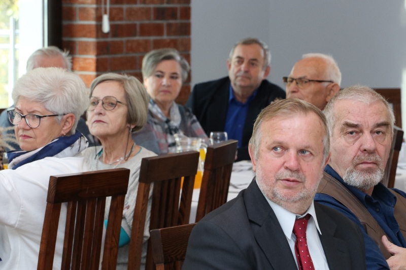 Zdjęcie - Członkowie Polskiego Związku Emerytów, Rencistów i Inwalidów w Szamotułach