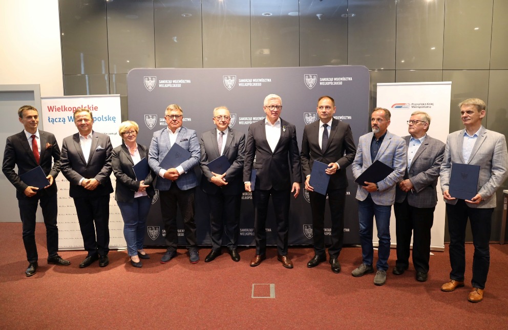 Zdjęcie - Porozumienie dotyczące linii Poznańskiej Kolei Metropolitalnej Zdjęcie - Porozumienie dotyczące linii Poznańskiej Kolei Metropolitalnej