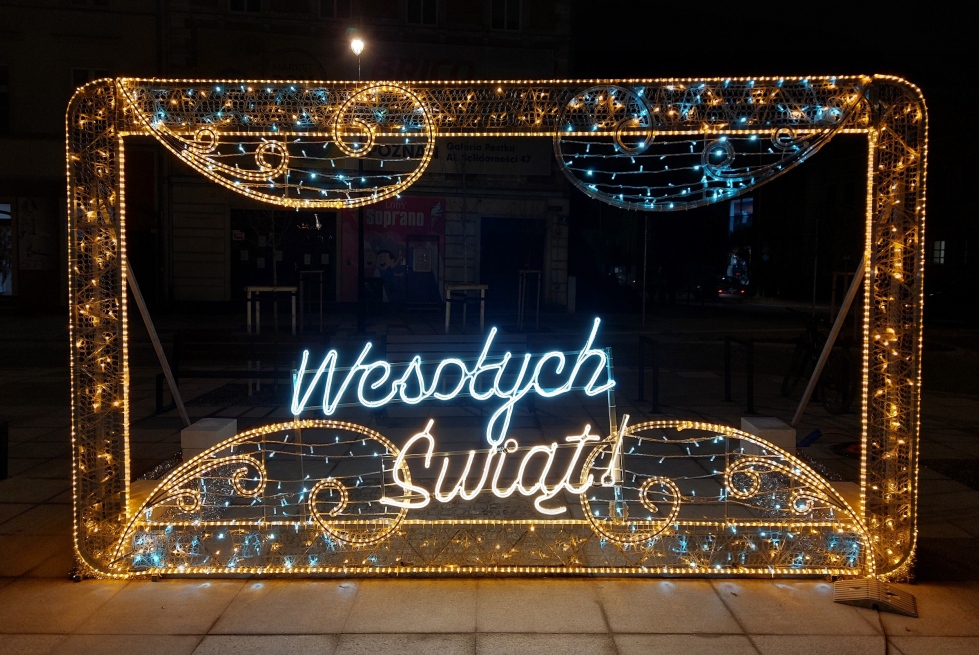 Zdjęcie - Iluminacje świąteczne na rynku Zdjęcie - Iluminacje świąteczne na rynku