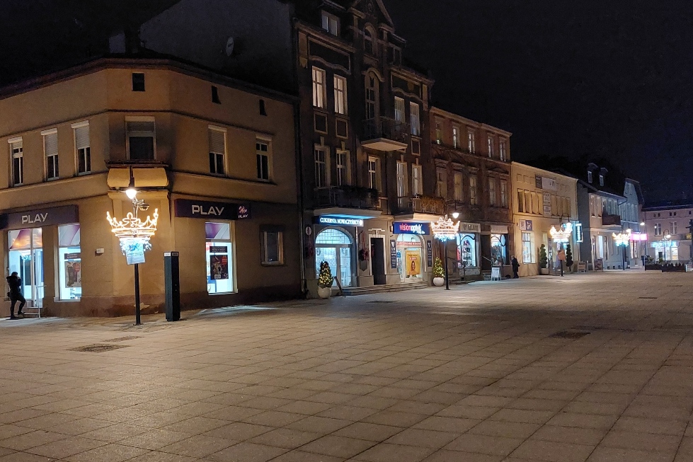 Zdjęcie - Iluminacje świąteczne na rynku Zdjęcie - Iluminacje świąteczne na rynku
