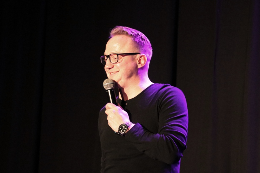 Zdjęcie - Niedzielny Stand-up