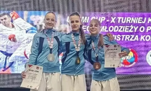 Zdjęcie do Fantastyczny zawody szamotulskich karateczek