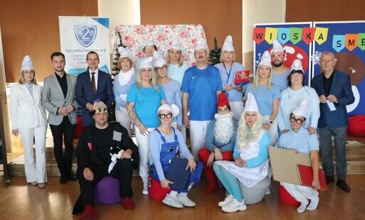 Zdjęcie do Smerfowy Dzień Nauczyciela w Szkoła Podstawowa nr 2
