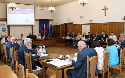 Zdjęcie do W ŚRODĘ ODBĘDZIE SIĘ SESJA RADY MIASTA I GMINY
