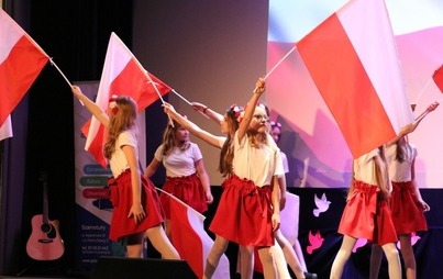 Zdjęcie do WYNIKI 10. PRZEGLĄDU PIEŚNI PATRIOTYCZNEJ