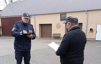 Zdjęcie do STRAŻNICY SPRAWDZĄ, DORADZĄ I POMOGĄ...