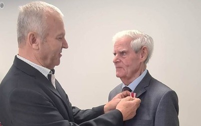 Zdjęcie do ROMAN HANDSCHUH ODZNACZONY